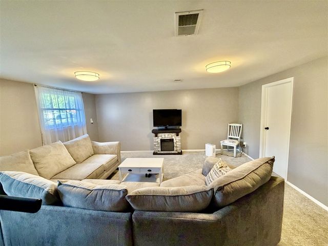 4310 Winthrop Avenue, Portage, MI 49002