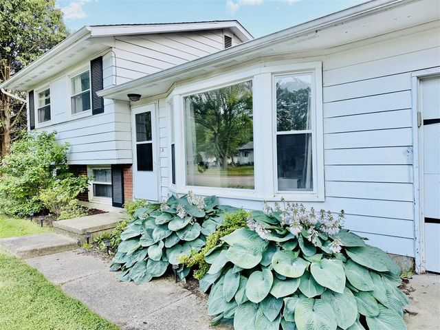 4310 Winthrop Avenue, Portage, MI 49002