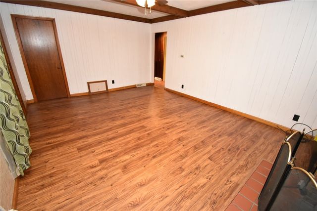 14 Linton Road, Centerville, PA 15417