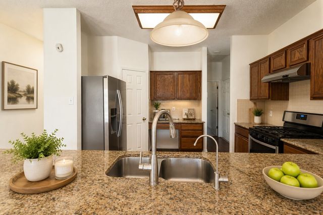 1202 Dorset Court, Arlington, TX 76001