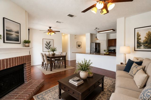 1202 Dorset Court, Arlington, TX 76001