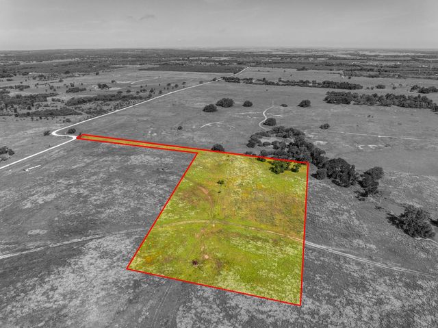 6495 Tract B Gander Slough RD, Kingsbury, TX 78638