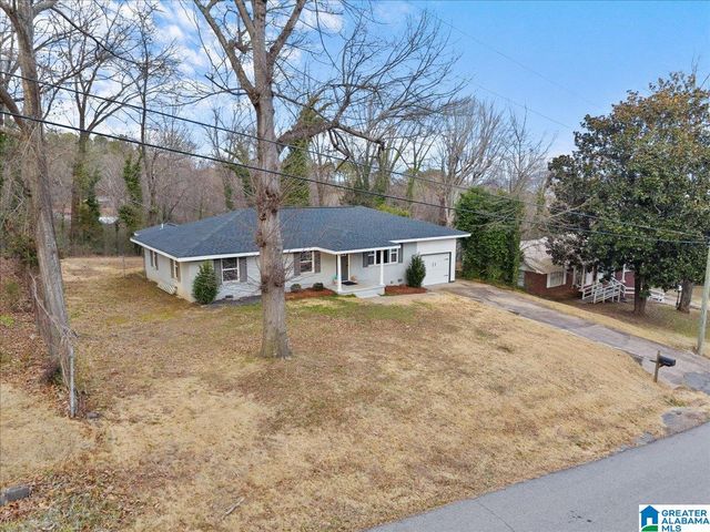 2012 CRAWFORD STREET, Guntersville, AL 35976
