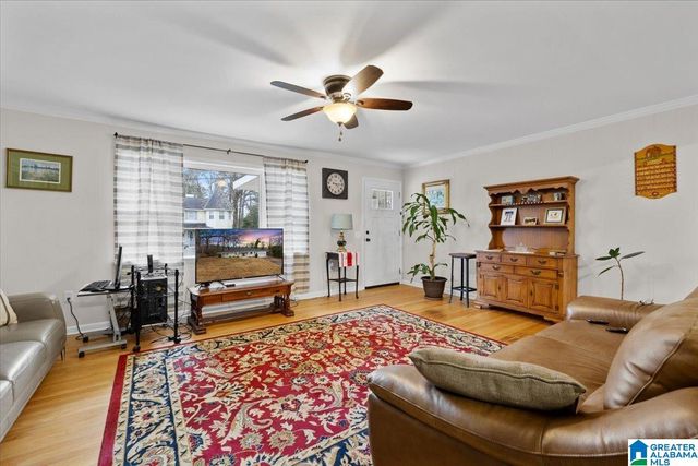 2012 CRAWFORD STREET, Guntersville, AL 35976