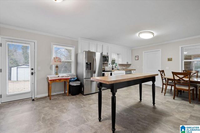 2012 CRAWFORD STREET, Guntersville, AL 35976