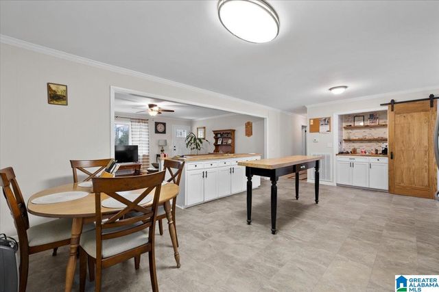 2012 CRAWFORD STREET, Guntersville, AL 35976