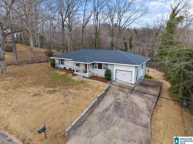 2012 CRAWFORD STREET, Guntersville, AL 35976