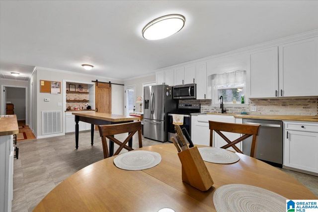 2012 CRAWFORD STREET, Guntersville, AL 35976