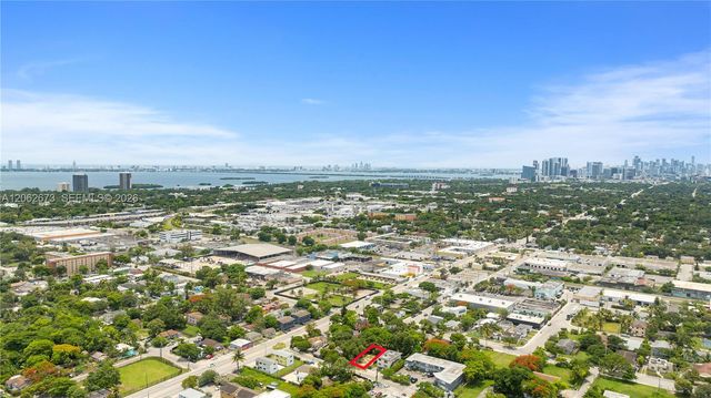 28 NW 76th St, Miami, FL 33150
