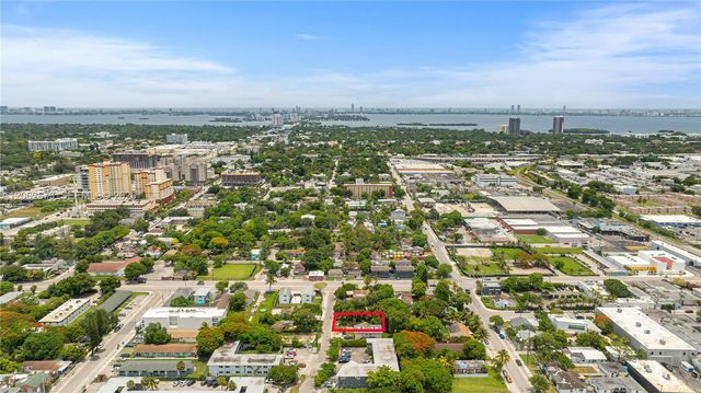 28 NW 76th St, Miami, FL 33150