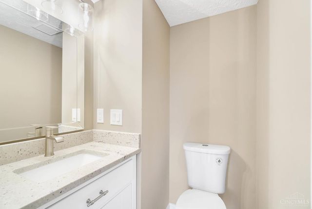 3692 Shag Bark, Batavia Twp, OH 45102