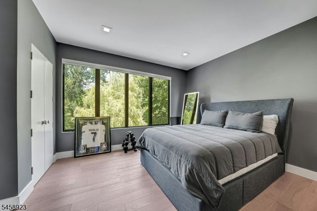 176 Edson Ter, Franklin Lakes Boro, NJ 07417