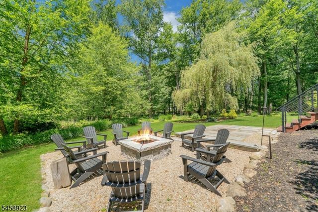 176 Edson Ter, Franklin Lakes Boro, NJ 07417