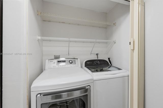 6929 SW 38th St 2-L, Miramar, FL 33023