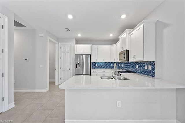 1117 Rolling Brook LN, Naples, FL 34114