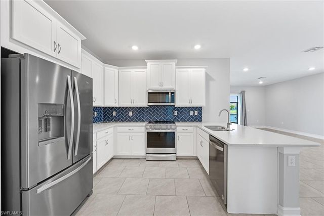 1117 Rolling Brook LN, Naples, FL 34114