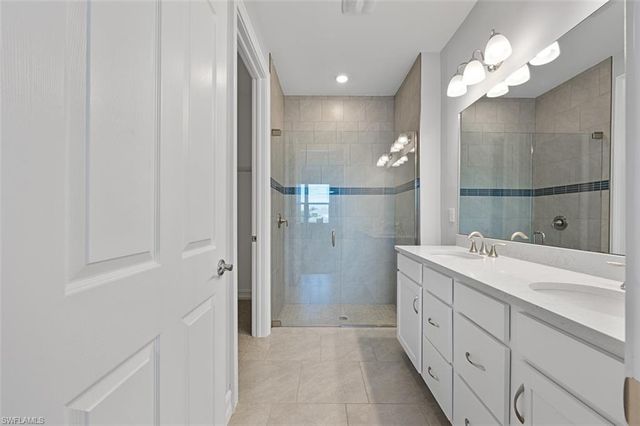 1117 Rolling Brook LN, Naples, FL 34114