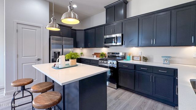 12874 Spetchley Court, El Paso, TX 79928