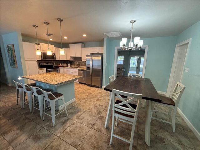 1008 ESTREMADURA DRIVE, Bradenton, FL 34209