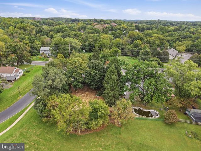 3912 NEWPORT GAP PIKE, Wilmington, DE 19808