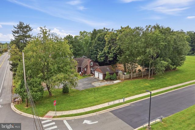 3912 NEWPORT GAP PIKE, Wilmington, DE 19808
