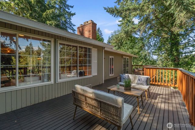 17521 25th Street Ct E, Lake Tapps, WA 98391