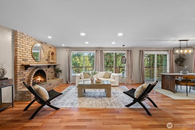 17521 25th Street Ct E, Lake Tapps, WA 98391