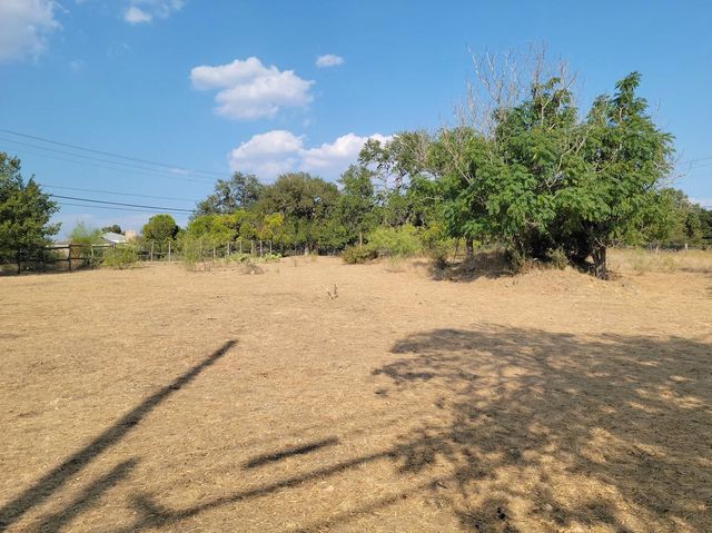 1524-1526 OLD RR 12 CIR, San Marcos, TX 78666