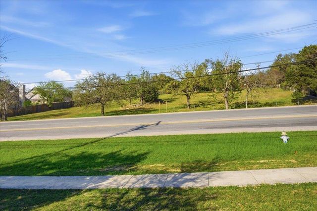 1524-1526 OLD RR 12 CIR, San Marcos, TX 78666