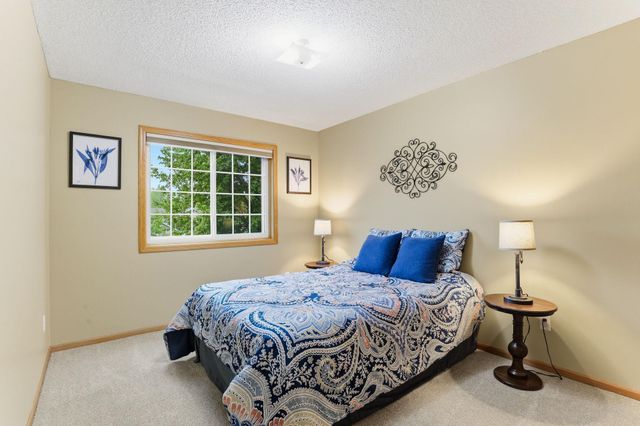 4522 Impatiens Avenue N, Brooklyn Park, MN 55443
