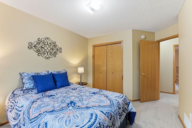 4522 Impatiens Avenue N, Brooklyn Park, MN 55443