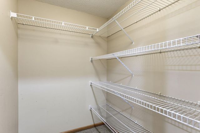 4522 Impatiens Avenue N, Brooklyn Park, MN 55443