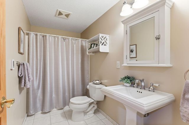 4522 Impatiens Avenue N, Brooklyn Park, MN 55443