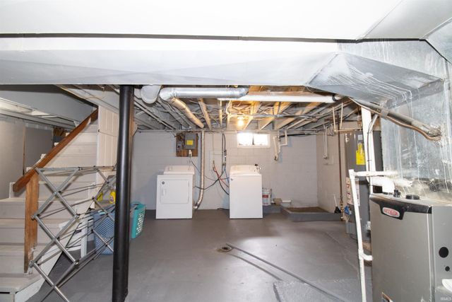 1209 Dereham Drive, Mount Vernon, IN 47620