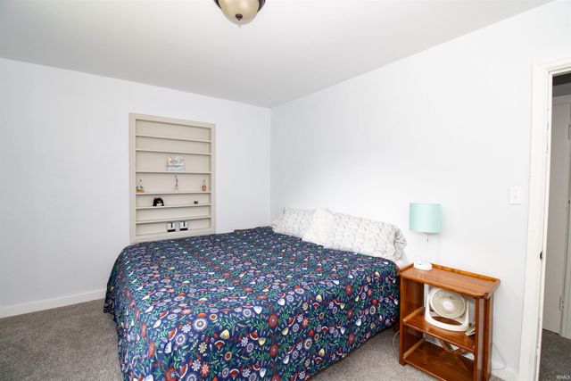 1209 Dereham Drive, Mount Vernon, IN 47620