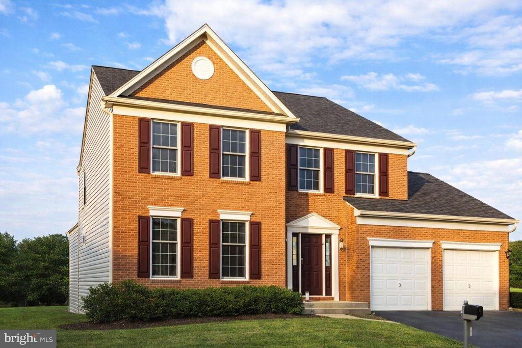 3813 WHEATGRAIN LN, Fairfax, VA 22033