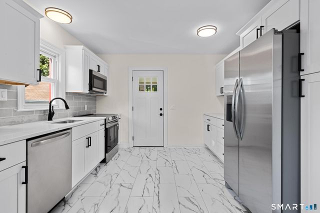 94 Morris Street, West Haven, CT 06516