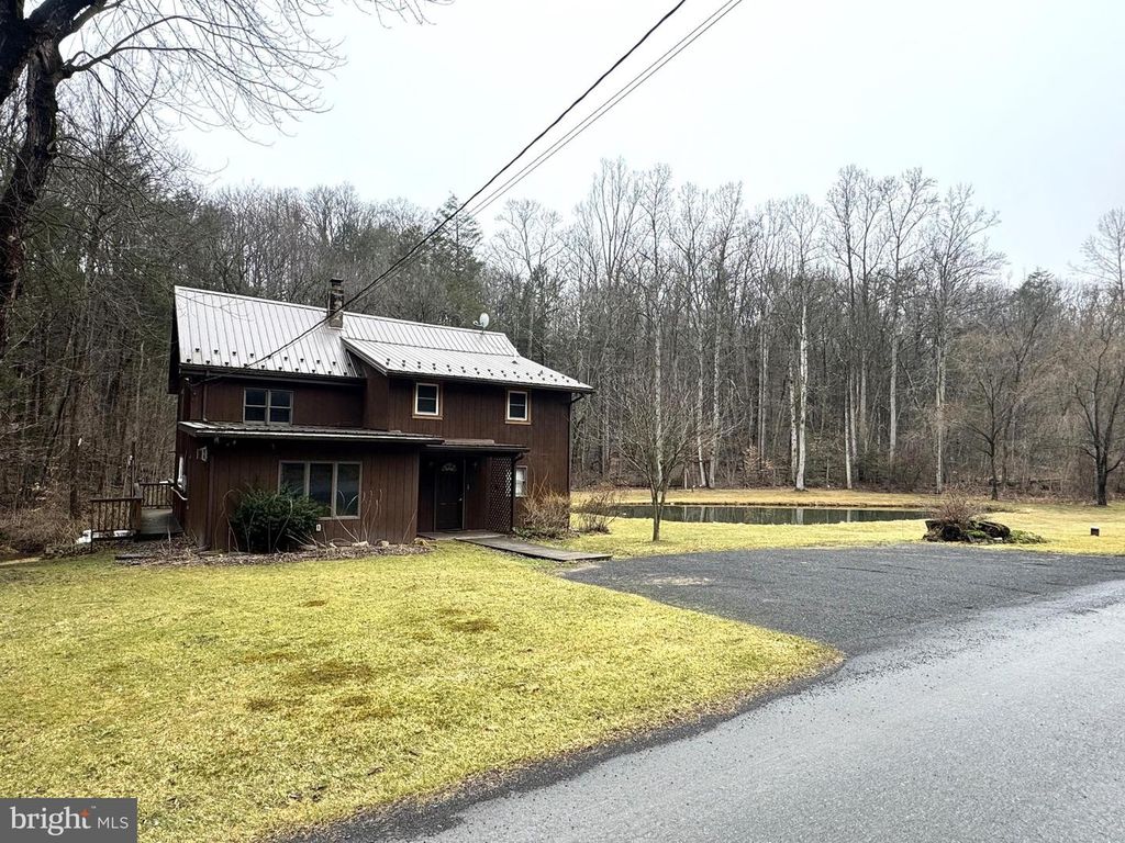 Image 1 of property listing at 435 LAUREL RUN RD, Mifflintown, PA 17059