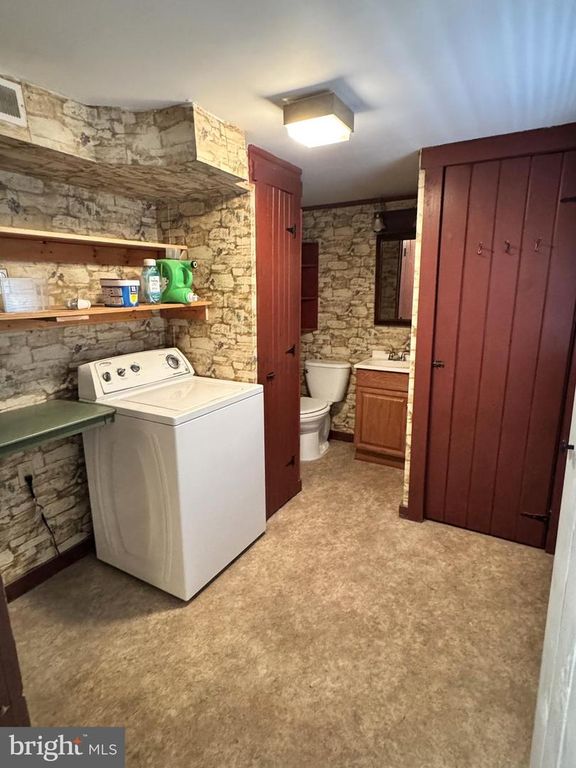 Image 10 of property listing at 435 LAUREL RUN RD, Mifflintown, PA 17059