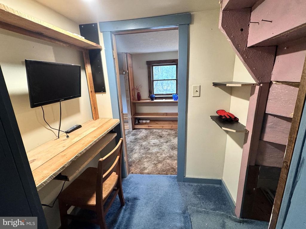 Image 15 of property listing at 435 LAUREL RUN RD, Mifflintown, PA 17059