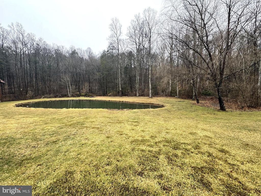 Image 26 of property listing at 435 LAUREL RUN RD, Mifflintown, PA 17059