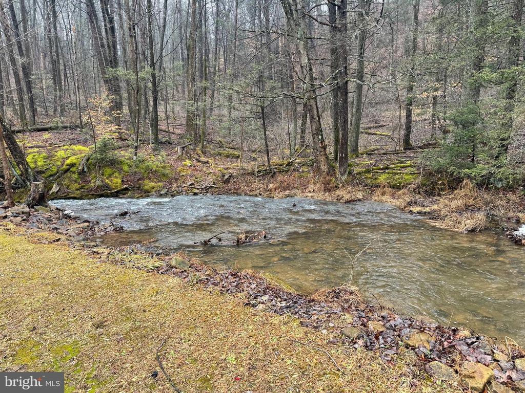 Image 29 of property listing at 435 LAUREL RUN RD, Mifflintown, PA 17059