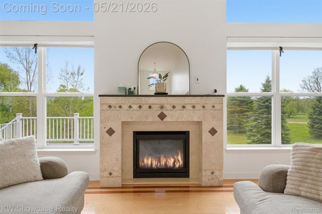 2143 Warbler Court, Commerce Charter Township, MI 48382