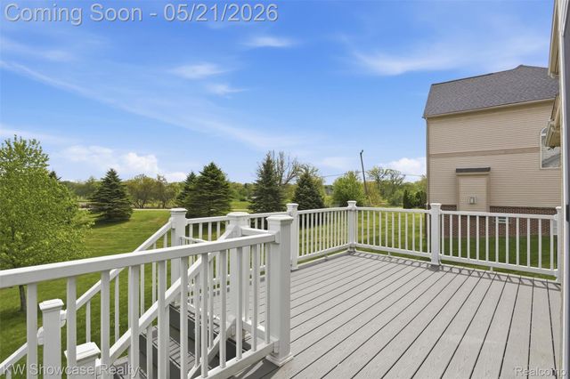 2143 Warbler Court, Commerce Charter Township, MI 48382