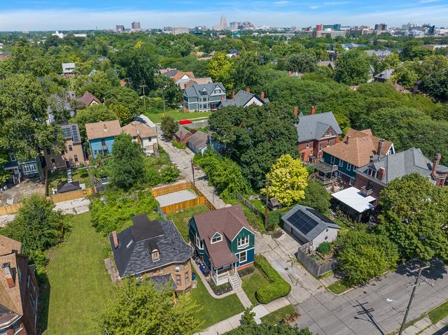 1734 W Willis Street, Detroit, MI 48208
