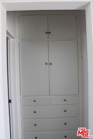6340 10th Avenue 6404, Los Angeles, CA 90043