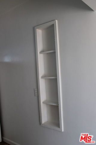 6340 10th Avenue 6404, Los Angeles, CA 90043