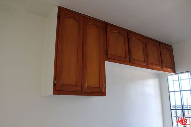 6340 10th Avenue 6404, Los Angeles, CA 90043