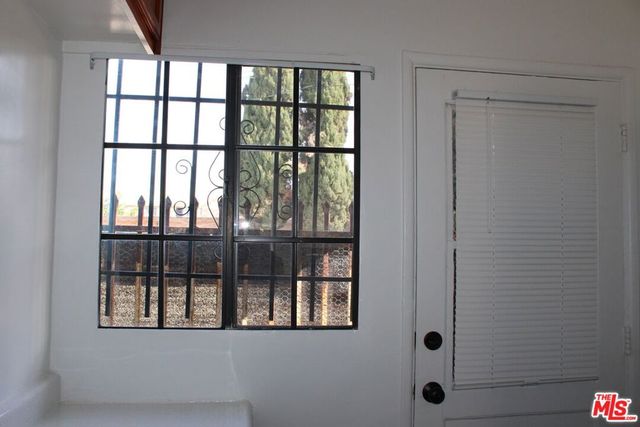 6340 10th Avenue 6404, Los Angeles, CA 90043