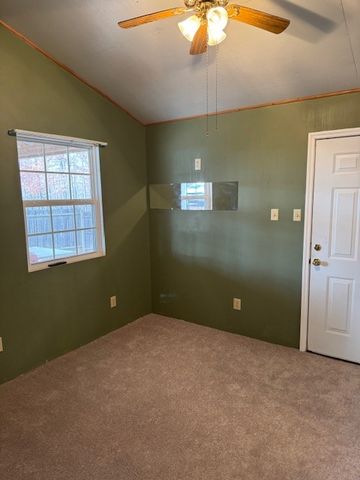 108 Hunters Ln, Hohenwald, TN 38462